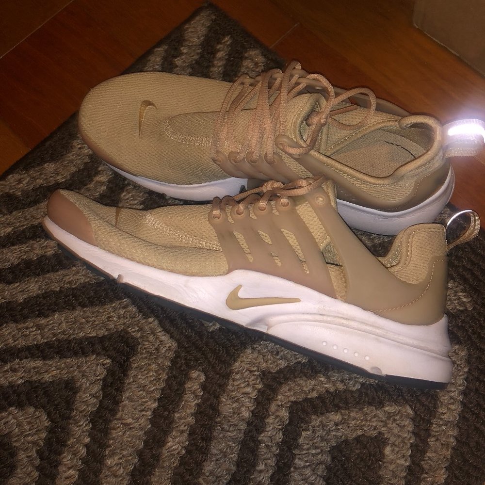 Tan Nike Prestos Womens Size 10